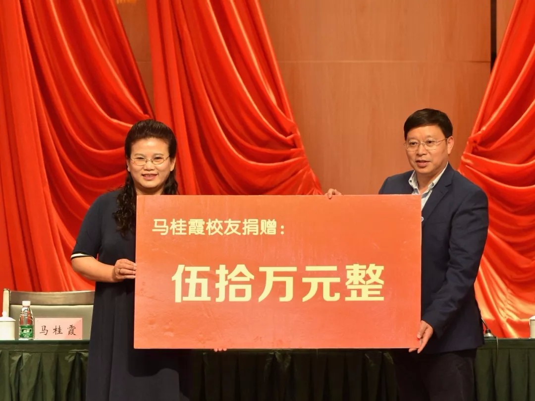 1524877645197472.jpg 1524877645197472.jpg